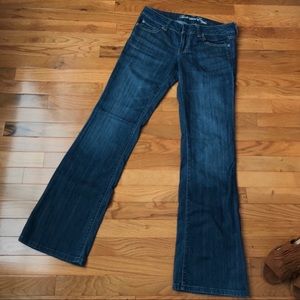 ❤️American Eagle Favorite Boyfriend Jeans❤️